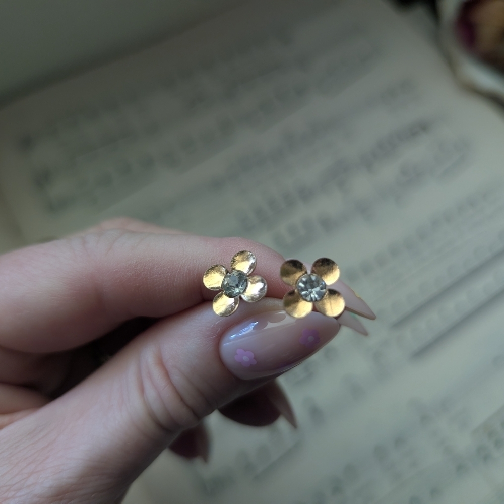 Gold Flower Stud Earrings